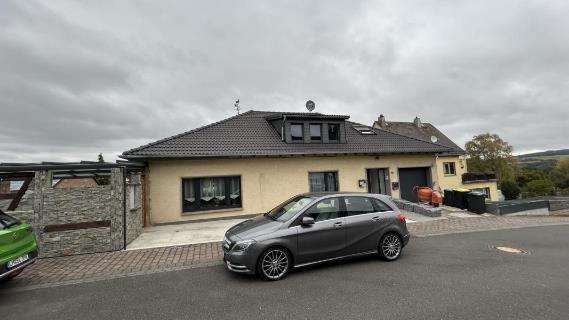 Einfamilienhaus, Garage, unbebautes Grundstück in Lohrheim - Bild 4