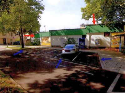 Einzelhandelsgebäude und 6 Pkw-Stellplätze in Schlater Straße 4, 73037 Göppingen - Holzheim - Bild 1