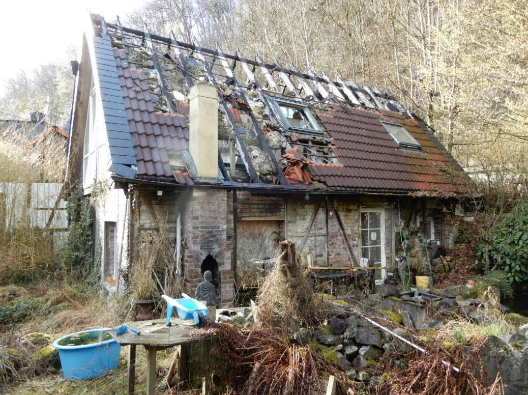 Grundstück im Morsbachtal bebaut mit einem Ein- bis Zweifamilienhaus und einem Carport in Remscheid - Bild 3