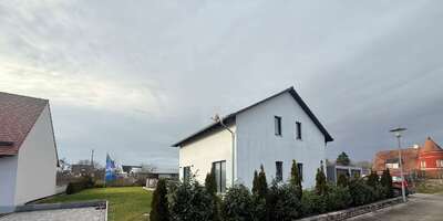Einfamilienhaus, Garage, Kfz-Stellplatz in Sandstraße 12, 91634 Wilburgstetten - Bild 2