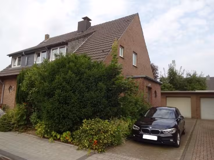 Garage, Doppelhaushälfte in Kempen - Bild 1