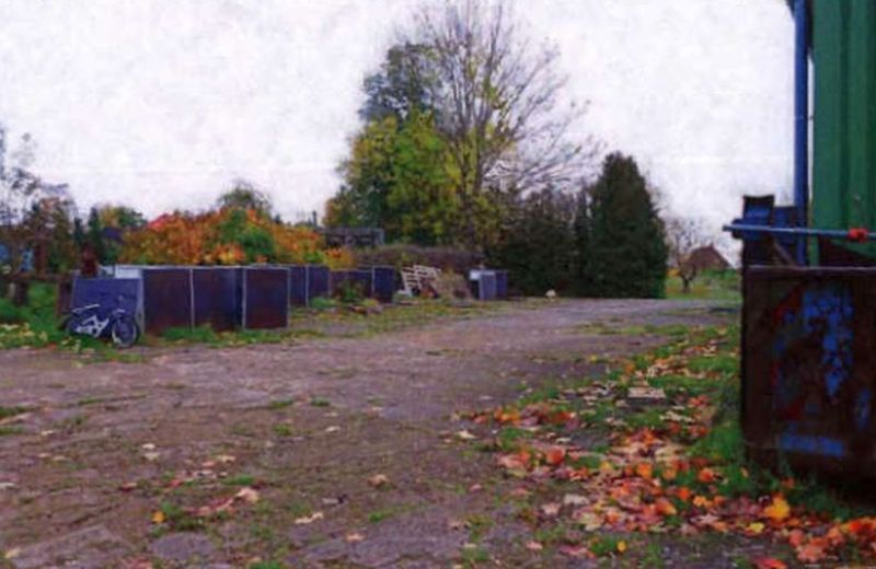Wohnhaus mit Hallenbau und 2 Hallen in Sternberg - Bild 3