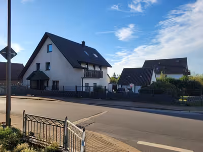 Garage, Einfamilienhaus in Hahnenkampstraße 95, 32549 Bad Oeynhausen - Bild 2