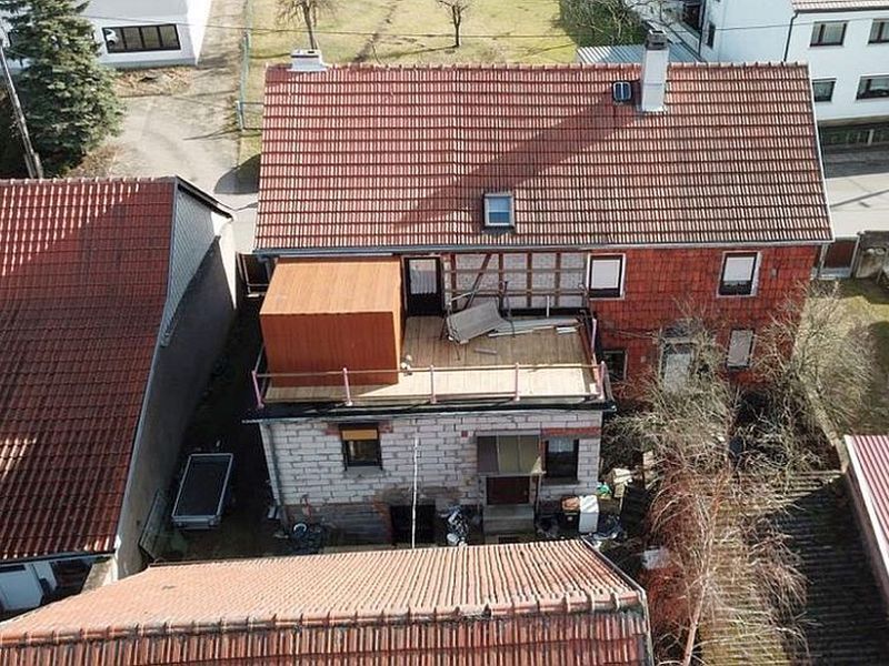 Einfamilienhaus mit Nebengebäude in Ohrdruf - Bild 1