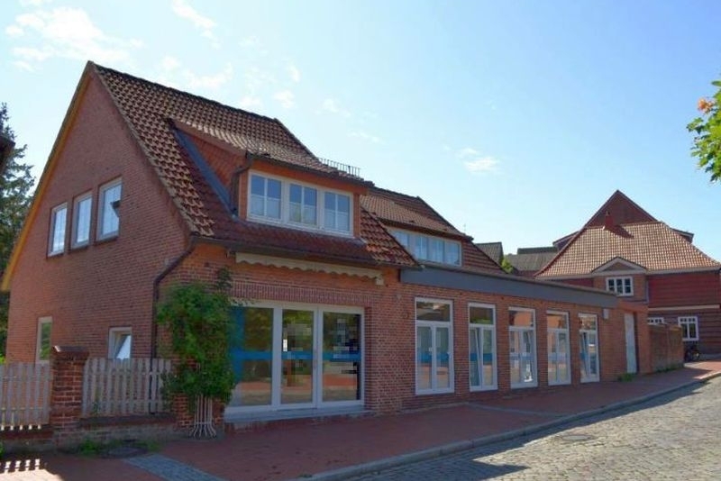 Wohn-/Geschäftshaus (Wohnung und Praxisräume) in Lütjenburg - Bild 1
