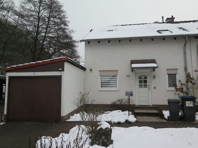 Garage, Doppelhaushälfte, Carport in Ennepetal - Bild 1