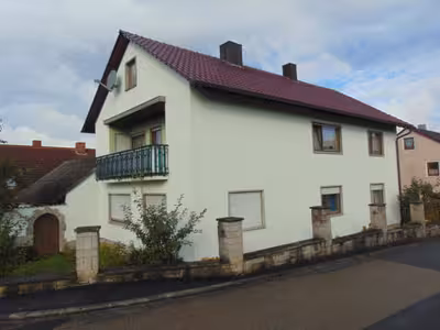 Zweifamilienhaus in Harenberg 12, 97244 Bütthard - Bild 1