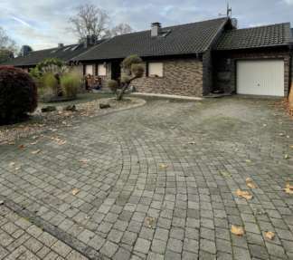 Einfamilienhaus mit Garage in Duisburg - Bild 1