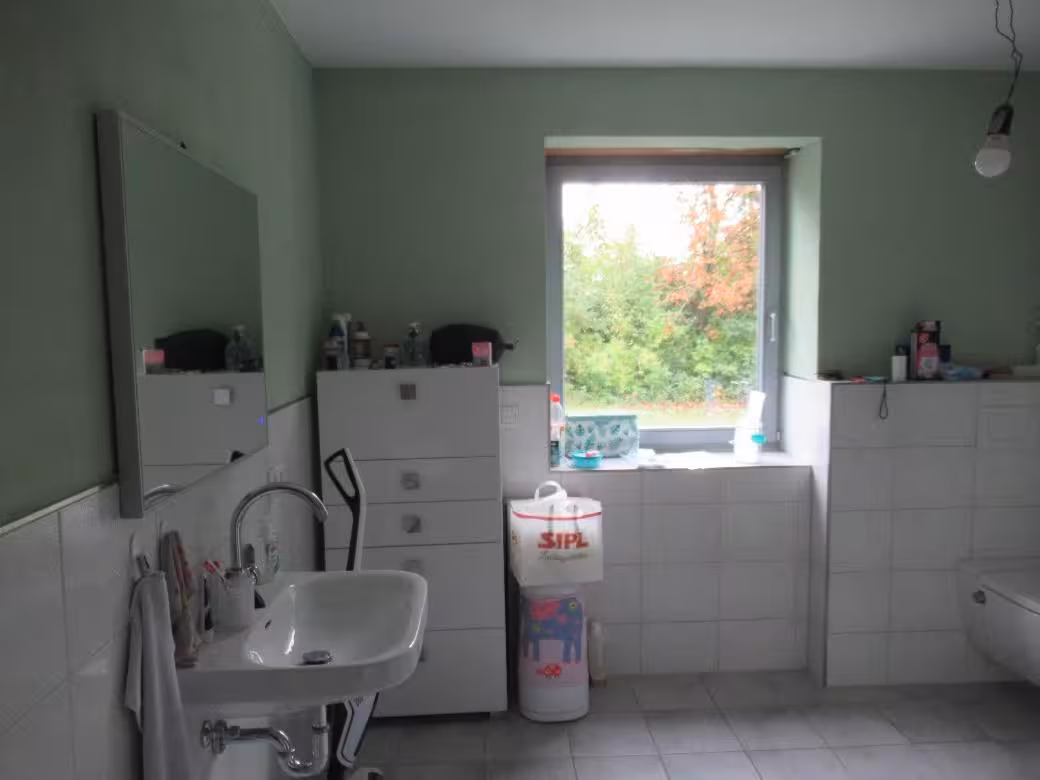 Wohnhaus u. gewerbl. genutztes Grundstück in Gaimersheim - Bild 1