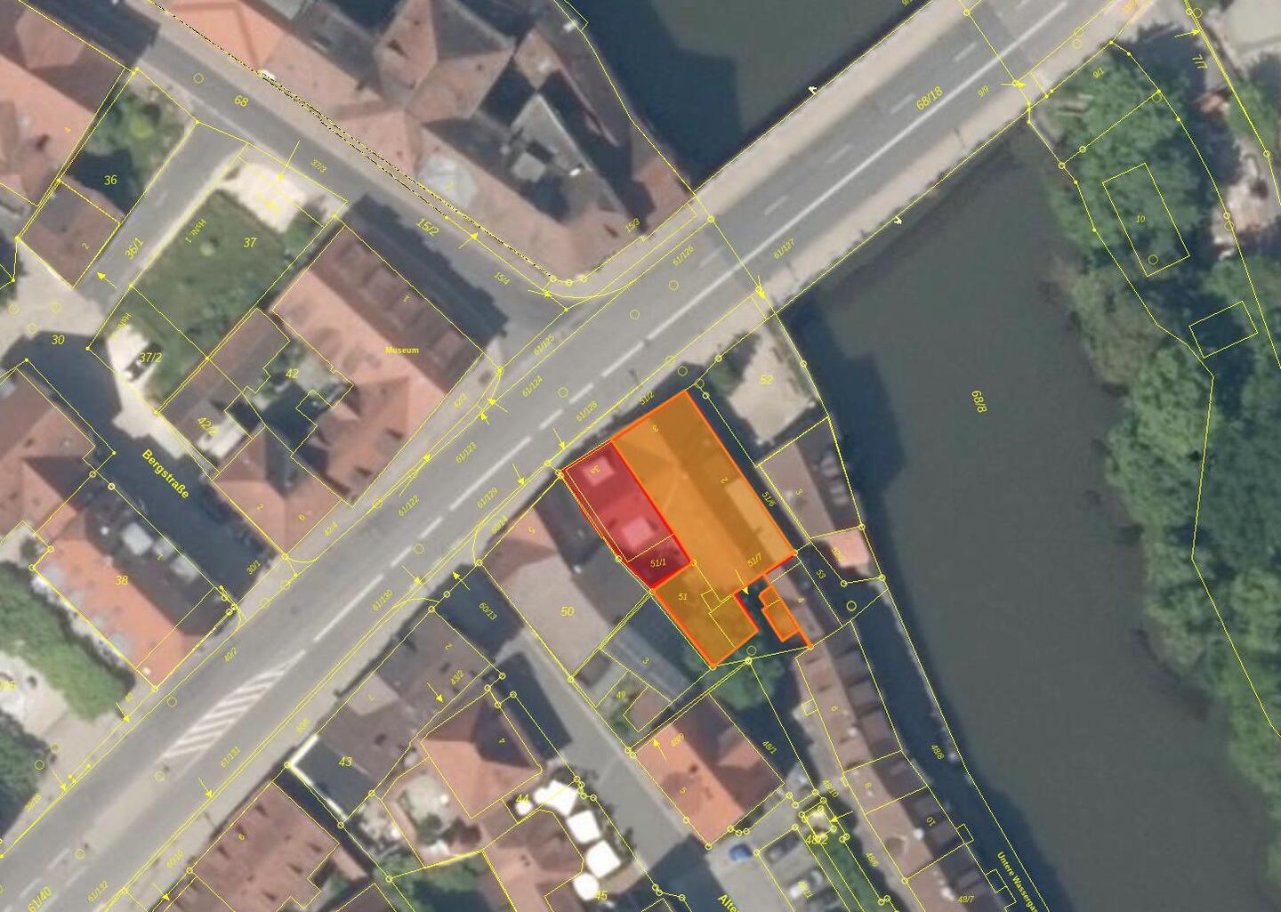 Wohnhaus mit Ladenlokal im Erdgeschoss in Stein - Bild 2