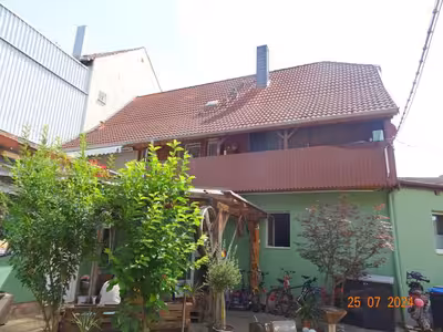 Mehrfamilienhaus, Garage, unbebautes Grundstück, Sonstiges in Riestedter Straße 23, 06526 Sangerhausen - Bild 1