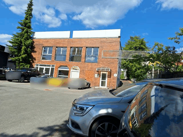 zweigeschossiges Gewerbegebäude in Solingen - Bild 1