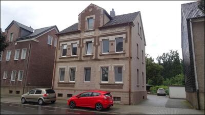 Mehrfamilienhaus mit Anbau und Nebengebäude in König-Ludwig-Straße 67, 45663 Recklinghausen - Bild 2