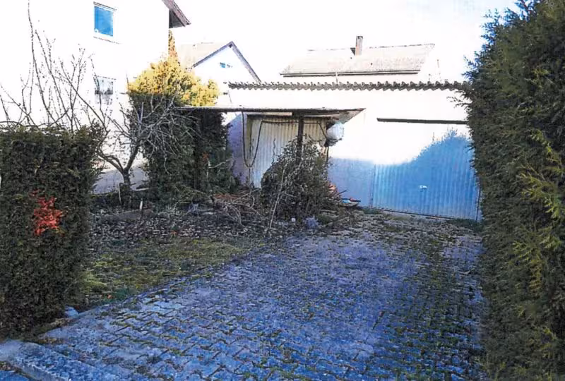 Einfamilienhaus mit Garagen in Friedrichshall - Bild 3