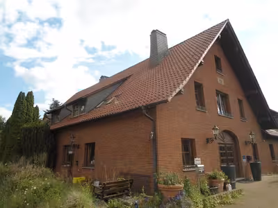 ehemaliges landwirtschaftliches Anwesen in Alter Postweg 227, 32549 Bad Oeynhausen, Bad Oeynhausen - Bild 2