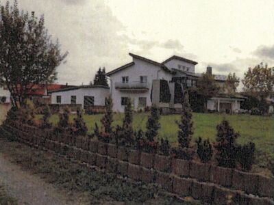 1/2 Anteil an 2 Einfamilienhäusern und Landwirtschafts-/Verkehrsflächen in Hasenhof 19, 19/1, 71543 Neuhütten - Bild 1