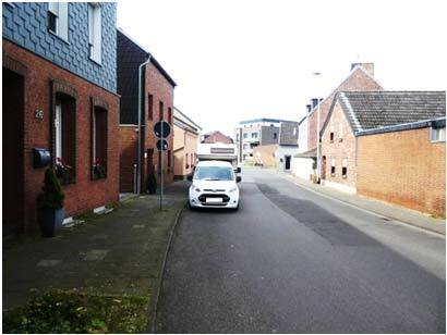 Einfamilienhaus, mit Anbau und Carport in Grevenbroich - Bild 4