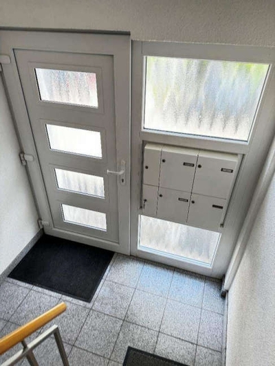 Vierfamilienhaus mit Doppelgarage in Wengertstraße 6, 70195 Stuttgart-Botnang - Bild 1