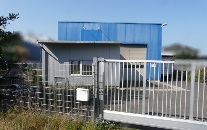gewerblich genutztes Grundstück, Betriebsgebäude mit Doppelcarport in Geseke - Bild 1