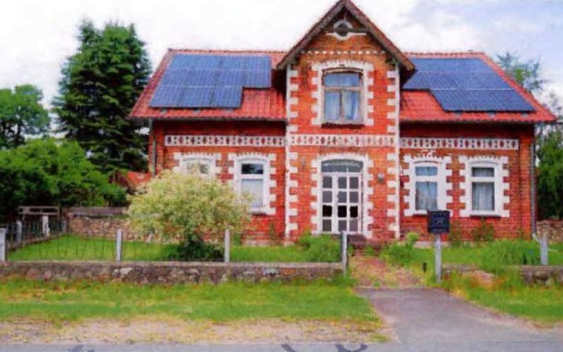 Einfamilienhaus mit Nebengebäuden in Vielank - Bild 1