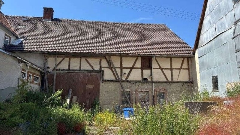 Wohnhaus und Nebengebäude in Königheim - Bild 2