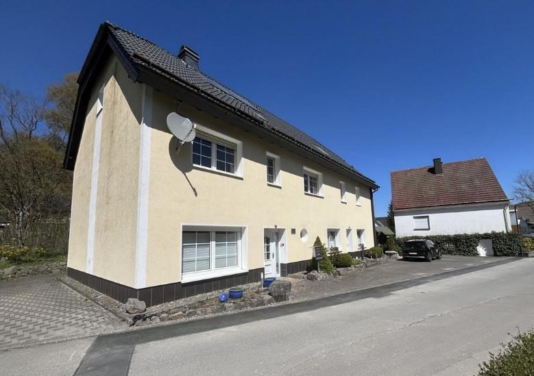 unbebautes Grundstück, Garage, Mehrfamilienhaus, zwei Garagen mit Werkstatt in Brilon - Bild 2