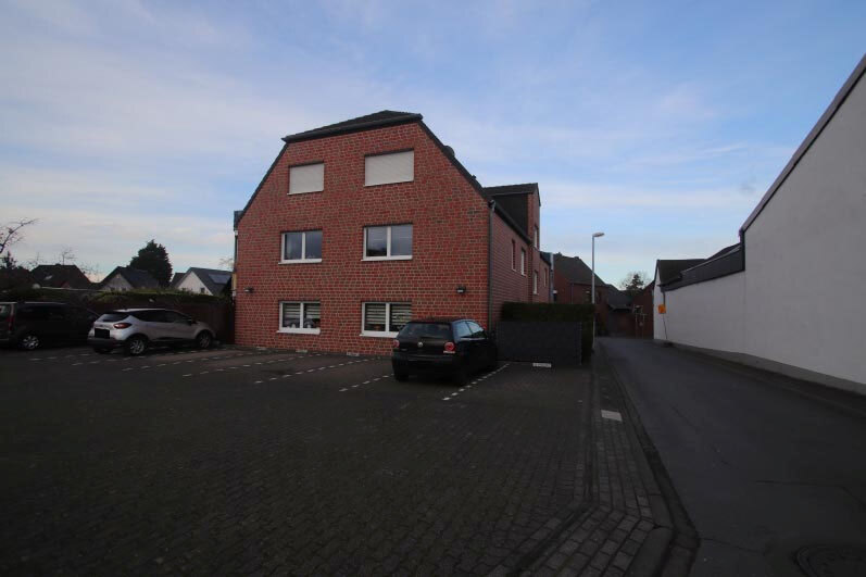 Eigentumswohnung (3 bis 4 Zimmer) in Grevenbroich - Bild 2