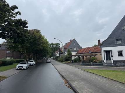 Doppelhaushälfte und Garage in Duisburg - Bild 4