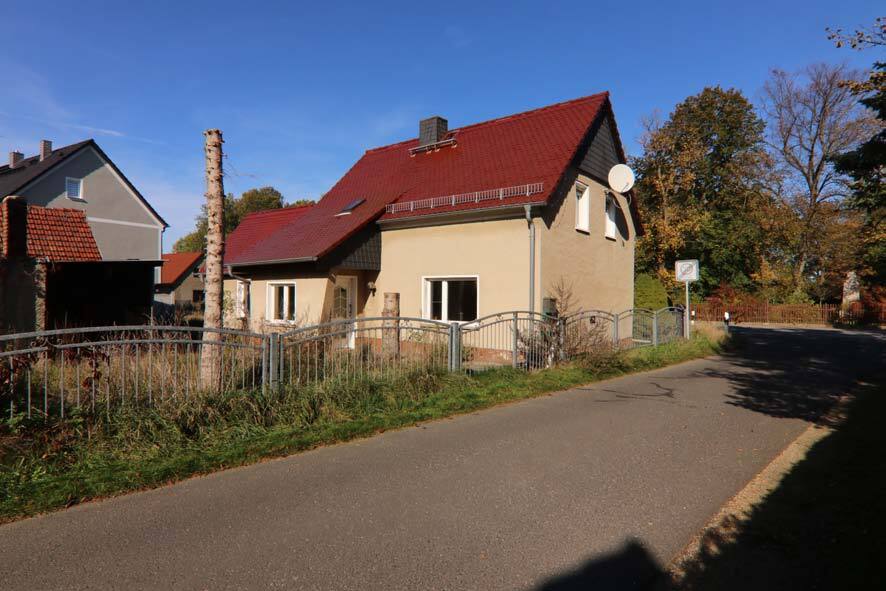 Wohnhaus (teilsaniert) mit Nebengebäuden in Rothenburg/Oberlausitz - Bild 1