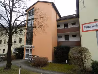 Eigentumswohnung (3 bis 4 Zimmer), Kfz-Stellplatz (Tiefgarage) in Putzbrunner Straße 16, 81737 München - Bild 2