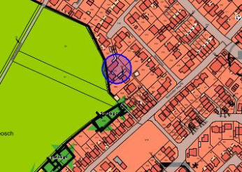 mit einem Carport bebaut, Doppelhaus , Wegefläche in Boeckelter Weg 148, 47574 Goch - Bild 1