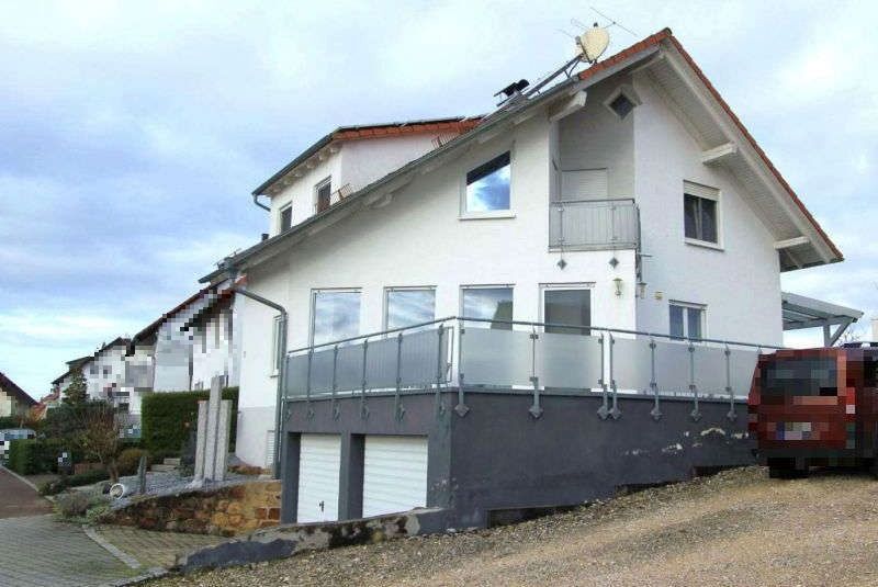 Einfamilienhaus mit teilintegrierter Doppelgarage in Eislingen/Fils - Bild 4