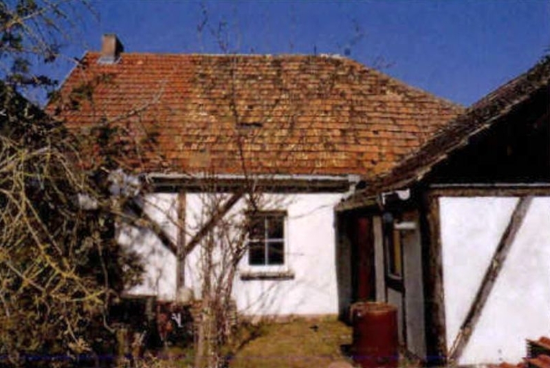 Einfamilienhaus mit Nebengebäuden in Ihlow - Bild 3