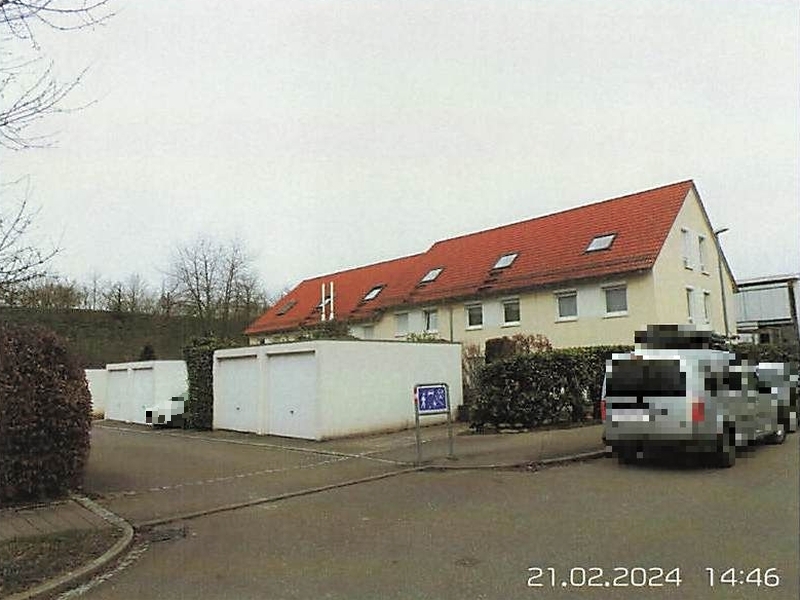 Einfamilien-Reihenmittelhaus mit Garage in Stuttgart - Bild 2