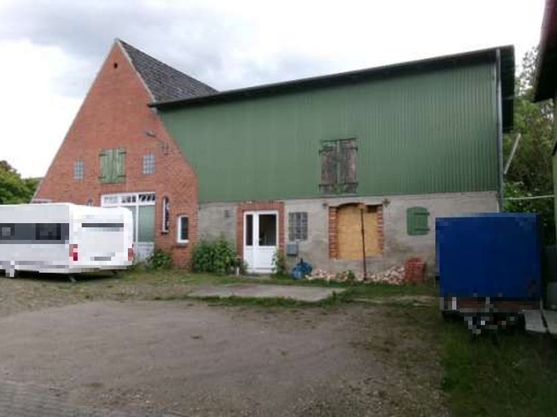 Wohn-/ehemaliges Wirtschaftsgebäude mit Halle/Scheune in Dätgen - Bild 1
