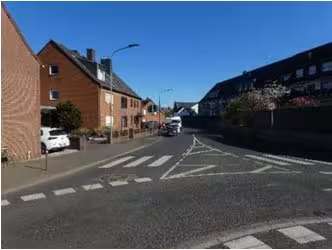 Wohn-/Geschäftshaus in Neuss - Bild 2