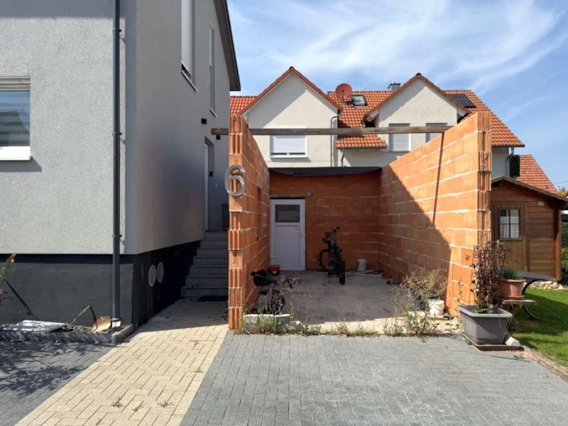 Einfamilienhaus mit Garage in Altdorf - Bild 4