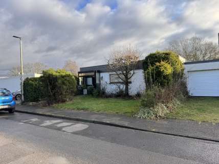 Bungalow und Garage in Duisburg - Bild 2