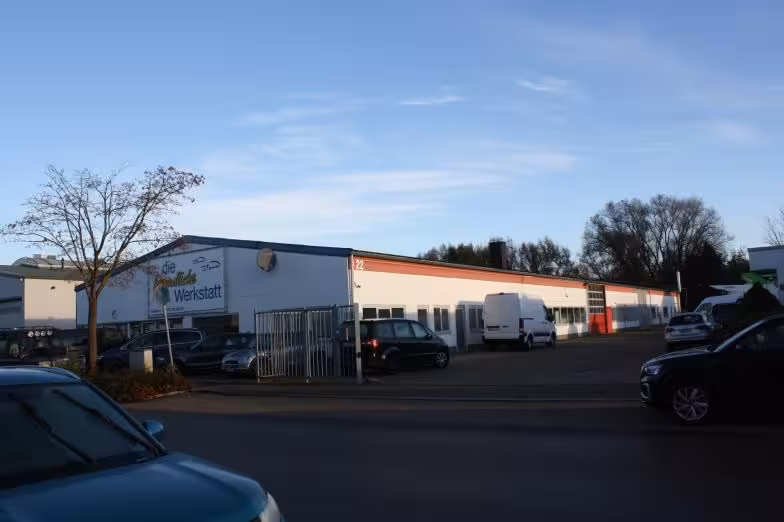 Wohn-/Geschäftshaus, Garage, Lagerhalle in Langenfeld (Rheinland) - Bild 1
