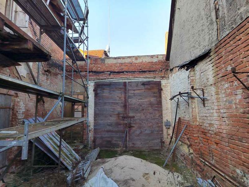 Ehem. Wohnhaus (stark ruinöser Zustand) in Lübz - Bild 2