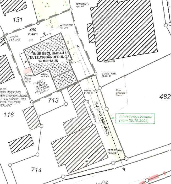 Garage, Einfamilienhaus, Einfamilienhaus mit nicht genehmigten Umbauarbeiten in ein Dreifamililenhaus in Morsbach - Bild 3