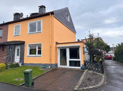 Garage, Doppelhaushälfte in Auf dem Berge 8, 59174 Kamen, Kamen - Bild 1