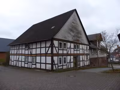 Doppelhaushälfte in Gangolfstraße 10, 37640 Golmbach - Bild 1