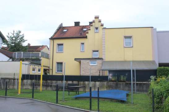 Wohn- und Geschäftshaus mit Garage in Freilassing - Bild 4