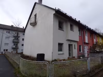 Reiheneckhaus in Am Schelmengraben 38, 92224 Amberg - Bild 1