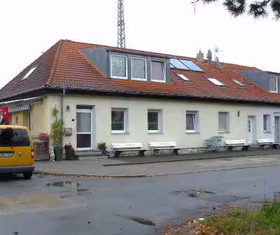 Eigentumswohnung samt Kellerräume; gewerbliche Räume (Büro mit WC) in Rangierbahnhof-Ausfahrbahnhof  1a, 90469 Nürnberg - Bild 2