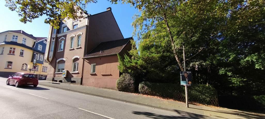 EFH-Anbau sowie zwei freilegungsreife Garagengebäuden in Solingen - Bild 3