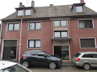 Mehrfamilienhaus mit 6 Wohnungen sowie Garage 3 Einzelgaragen in Nalenzstr. 15, 47137 Duisburg, Meiderich - Bild 2