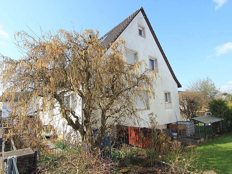 Einfamilienhaus mit Garage/Geräteraum in Rechberghausen - Bild 2