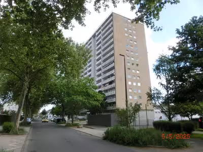 Eigentumswohnung (3 bis 4 Zimmer) in Mittelstraße 112, 53757 Sankt Augustin, Menden - Bild 2